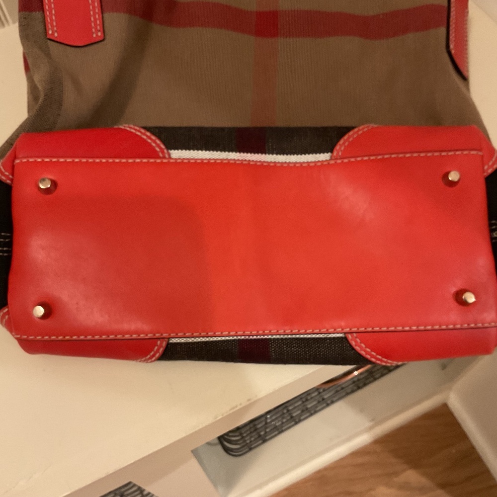 Burberry Canvas Check Medium Maidstone Tote - Picture 5 of 7